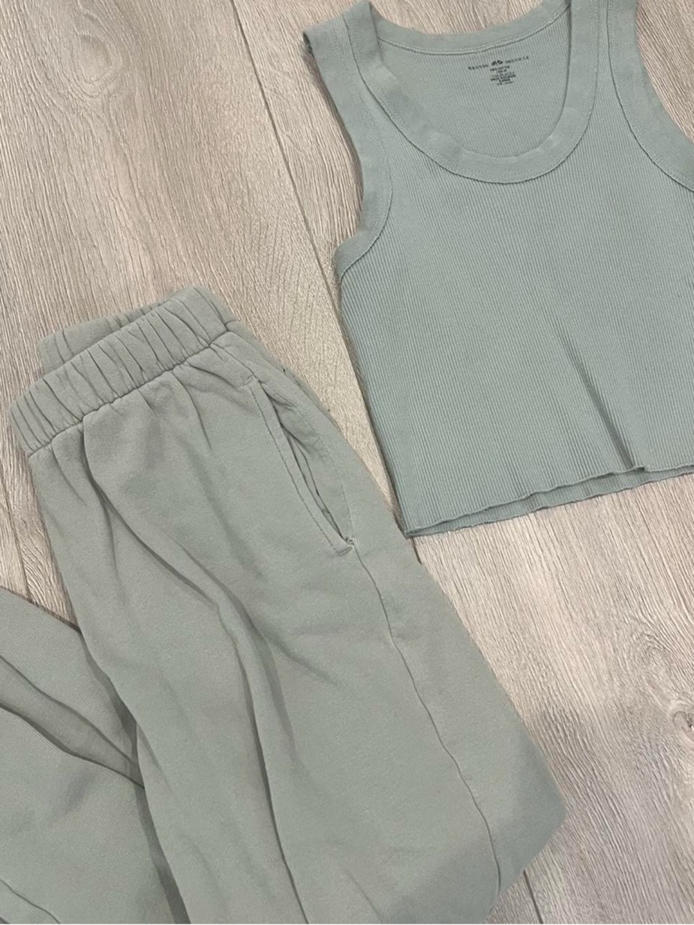 Sage green brandy melville set - Picture 3 of 3